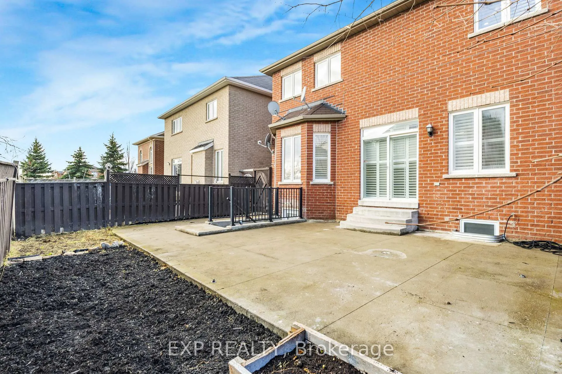 Photo 36 of 15 Freesia Road, Brampton, Northwest Sandalwood Parkway — HOMEH