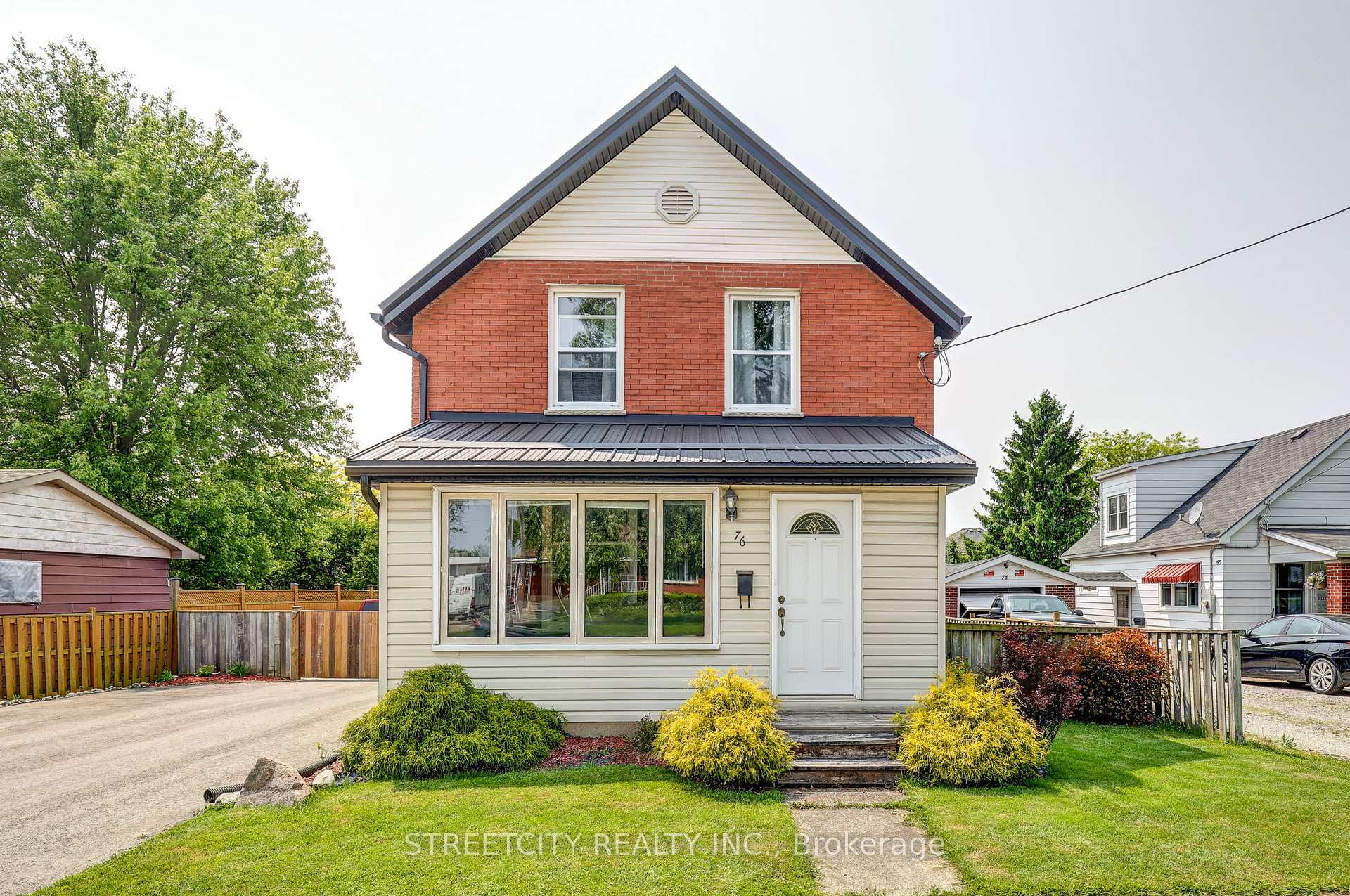 Photo 1 of 76 Fairview Avenue, St. Thomas — HOMEH