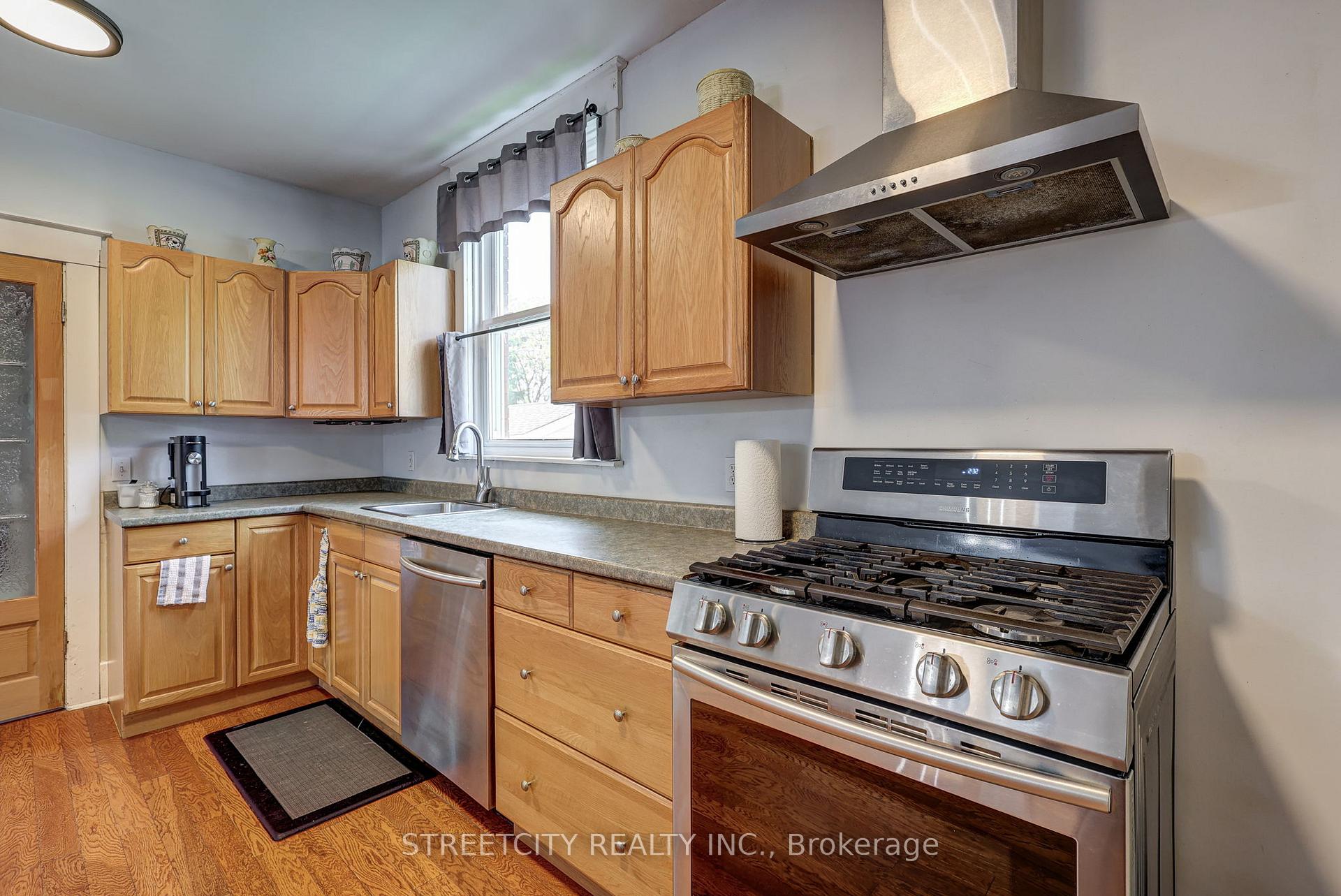 Photo 22 of 76 Fairview Avenue, St. Thomas — HOMEH