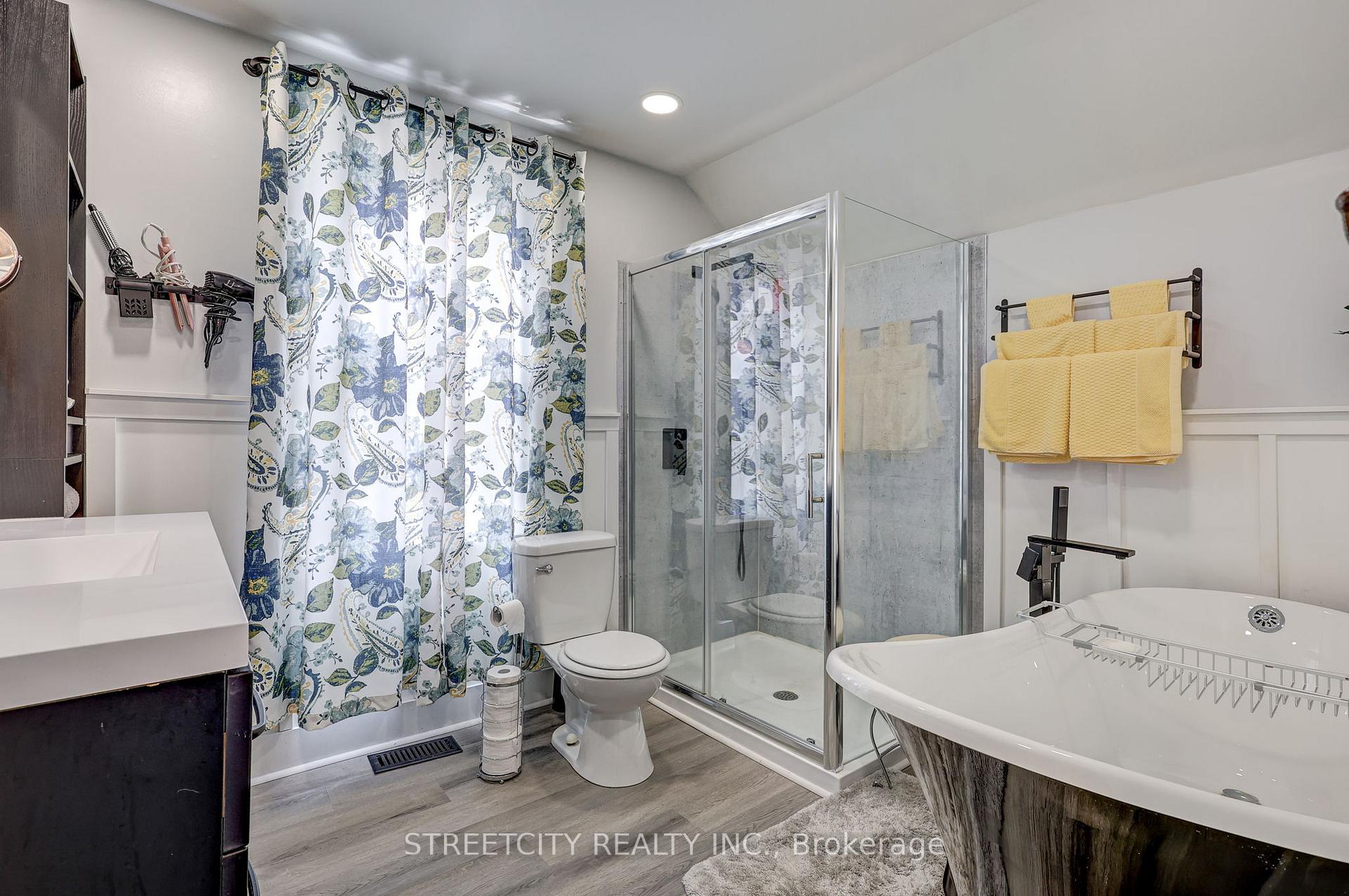 Photo 30 of 76 Fairview Avenue, St. Thomas — HOMEH