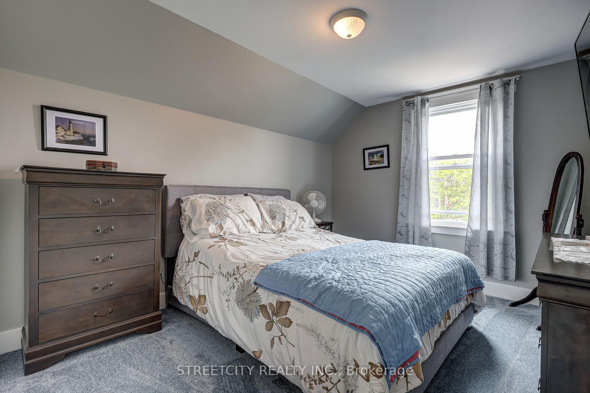 Photo 35 of 76 Fairview Avenue, St. Thomas — HOMEH