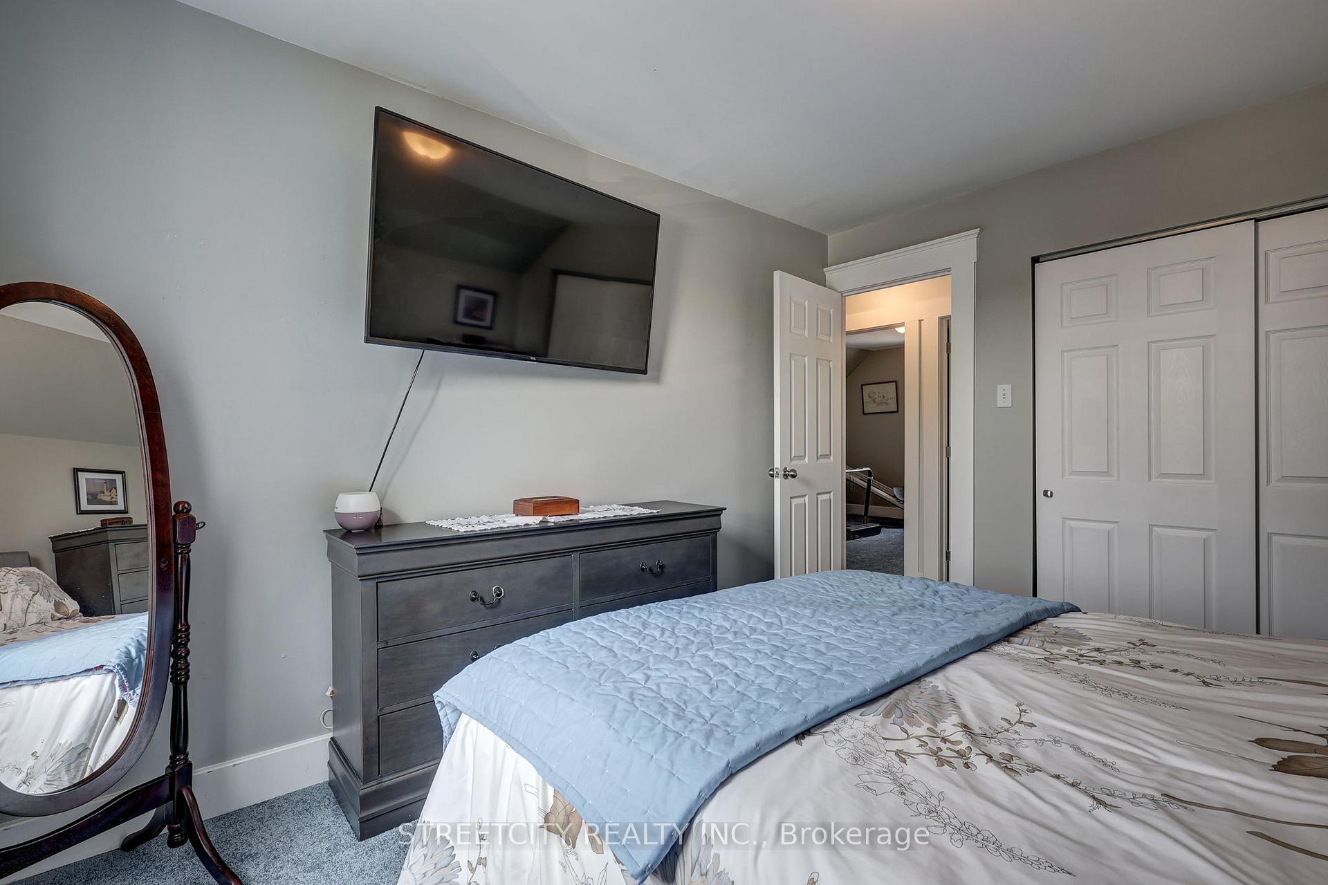 Photo 36 of 76 Fairview Avenue, St. Thomas — HOMEH