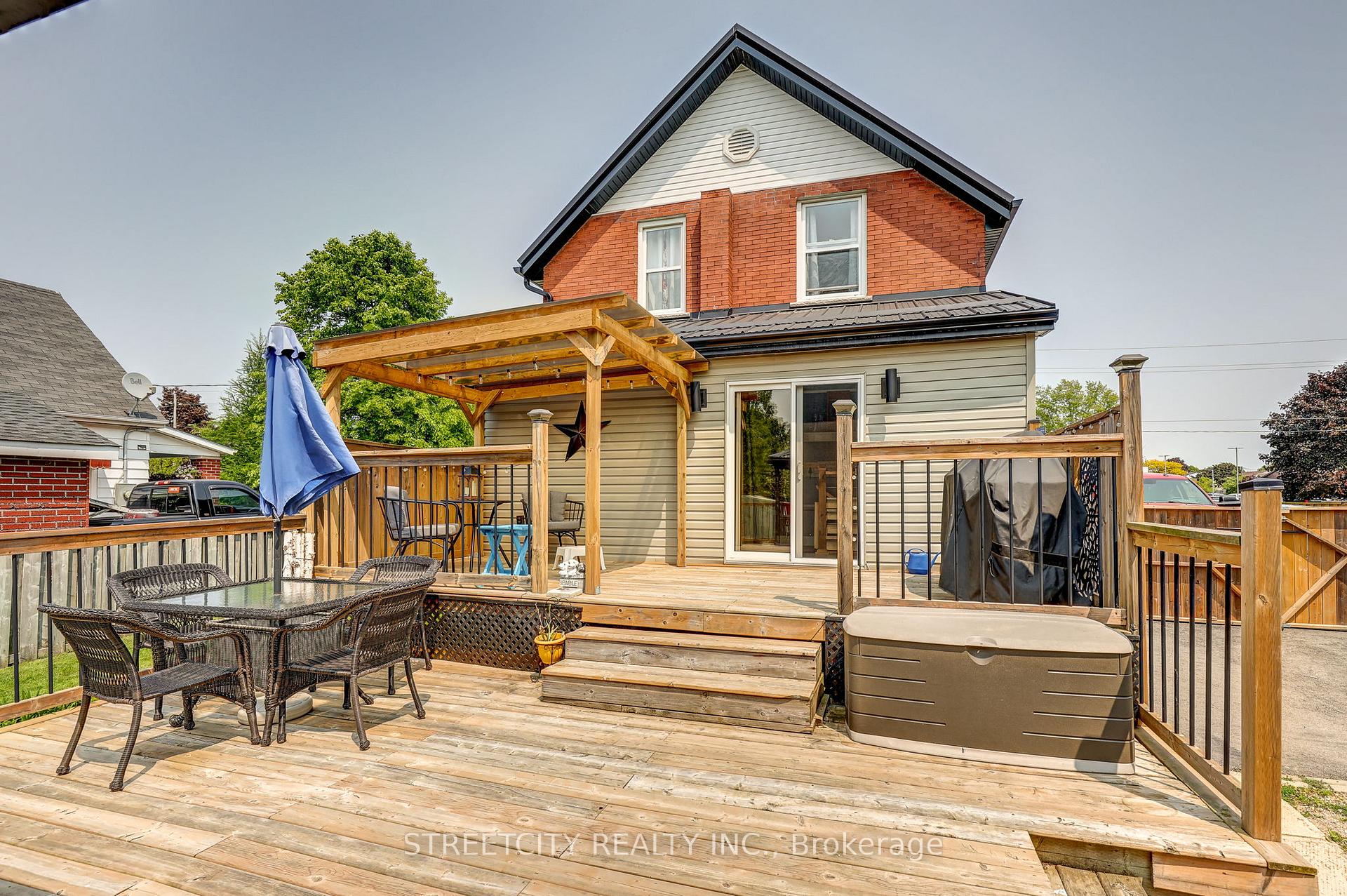 Photo 40 of 76 Fairview Avenue, St. Thomas — HOMEH