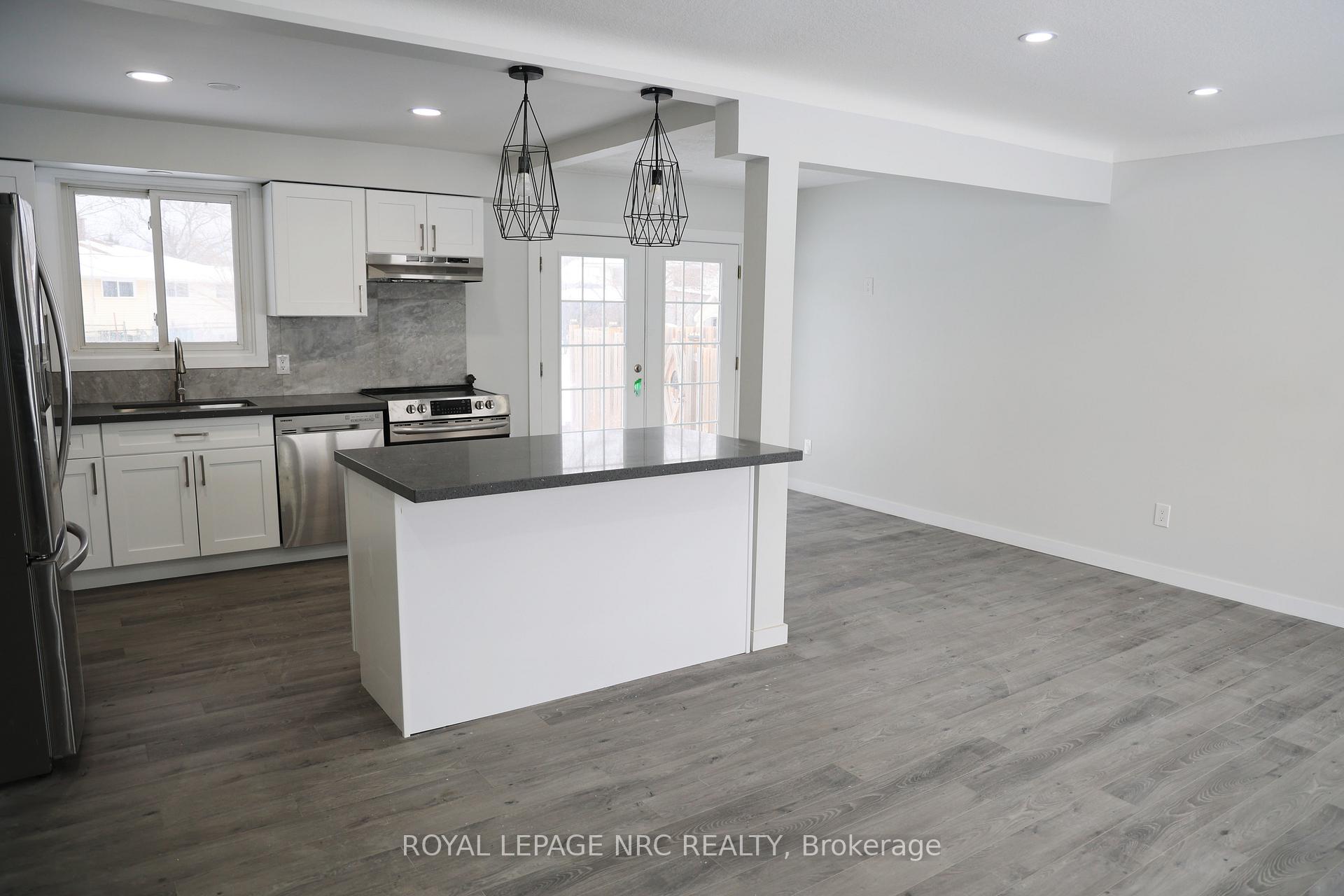 Photo 3 of Unit upper, 9 Chapman Court, St. Catharines, Carlton/Bunting — HOMEH