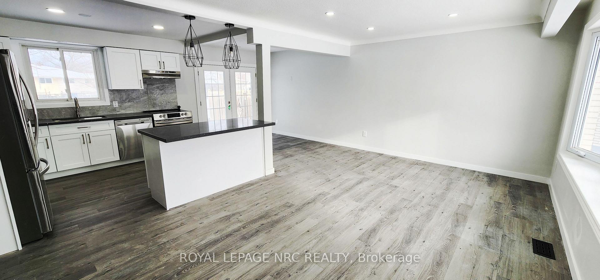 Photo 7 of Unit upper, 9 Chapman Court, St. Catharines, Carlton/Bunting — HOMEH