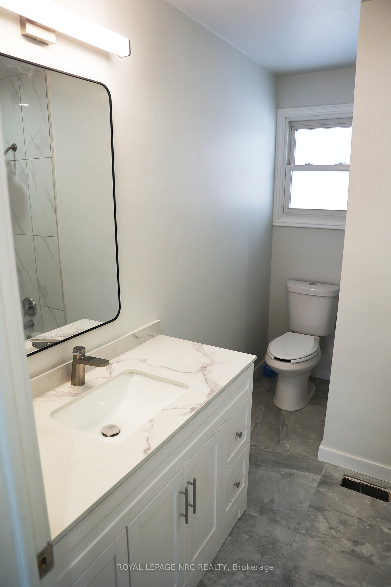 Photo 13 of Unit upper, 9 Chapman Court, St. Catharines, Carlton/Bunting — HOMEH