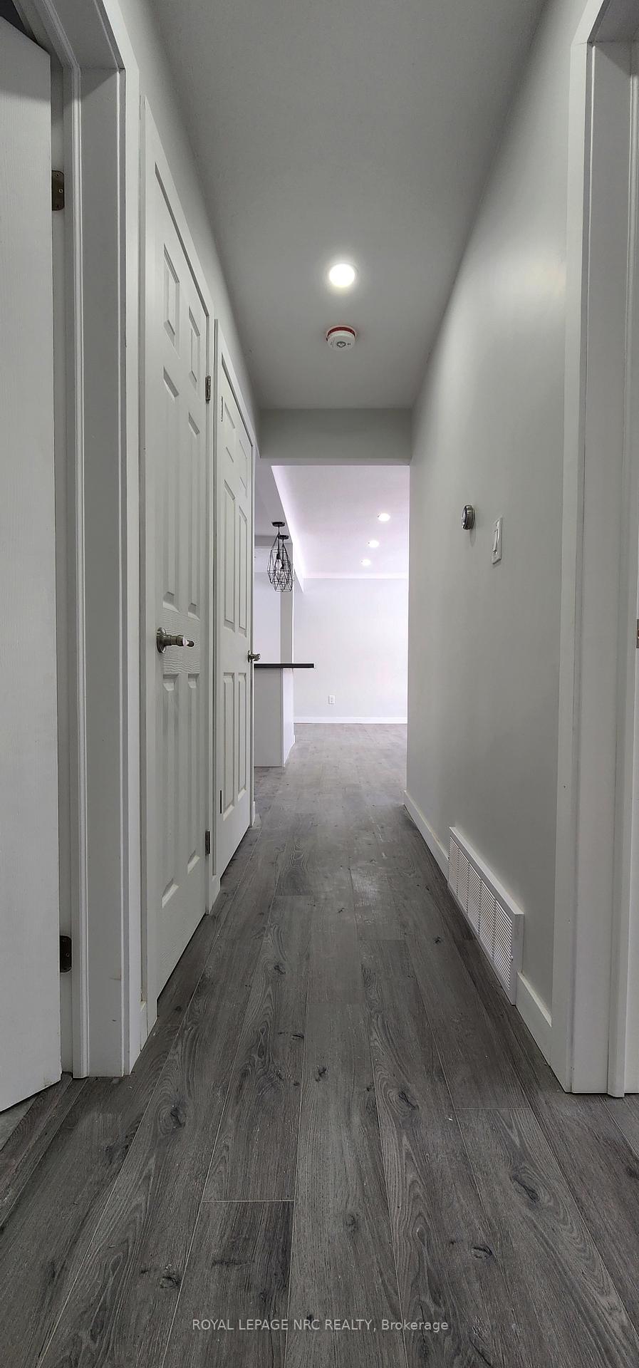 Photo 16 of Unit upper, 9 Chapman Court, St. Catharines, Carlton/Bunting — HOMEH