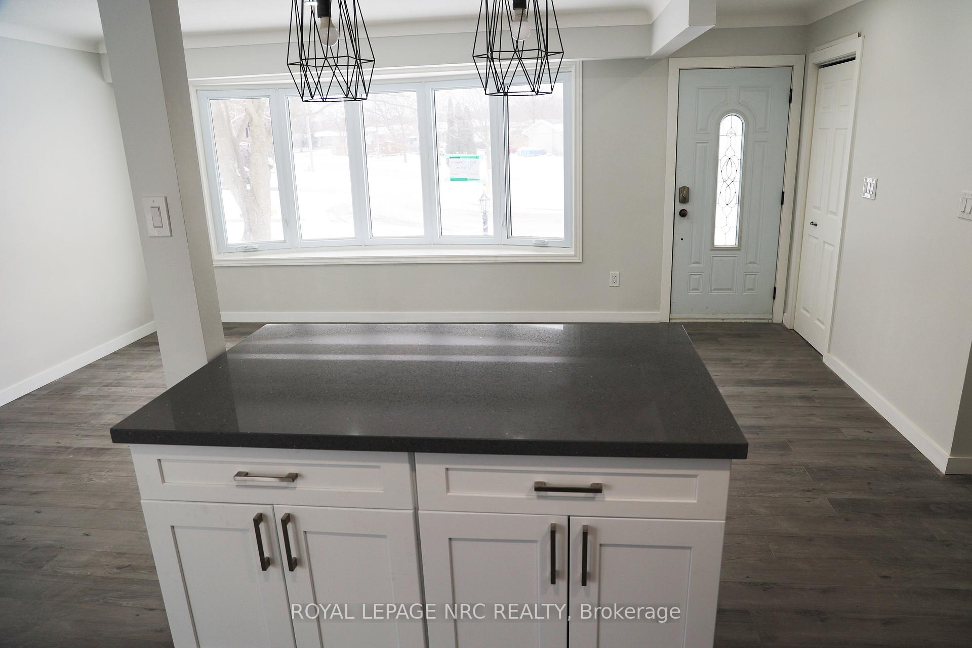 Photo 19 of Unit upper, 9 Chapman Court, St. Catharines, Carlton/Bunting — HOMEH