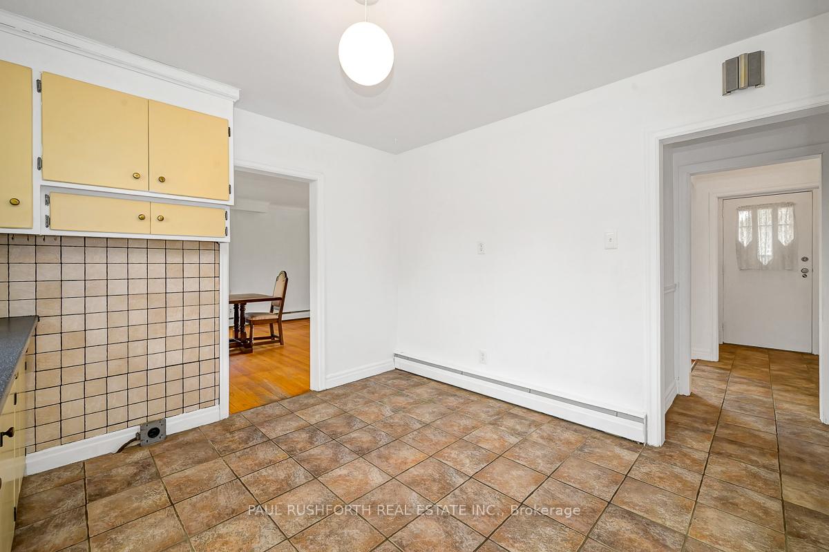 Photo 13 of 66 Lennox Street, Ottawa, Richmond — HOMEH