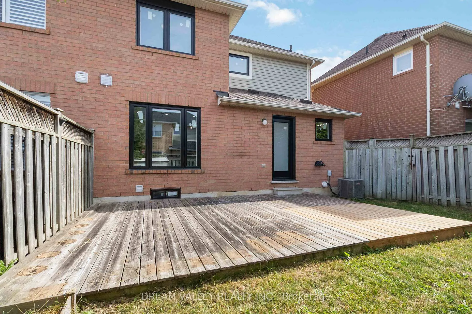 Photo 24 of 1517 Evans Terrace, Milton, Clarke — HOMEH