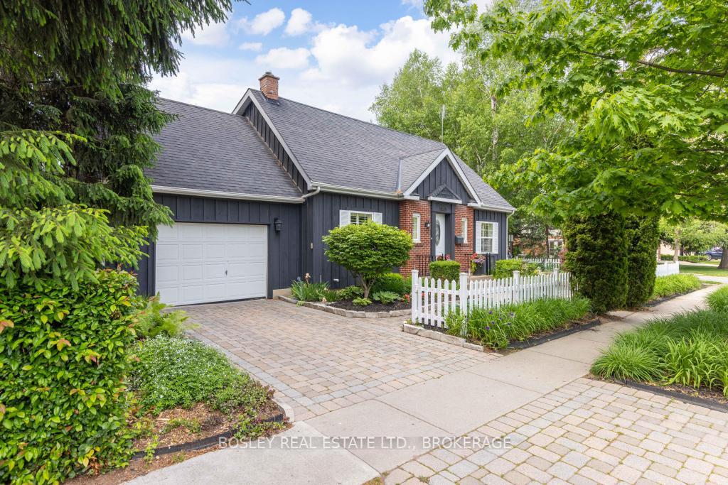 Photo 2 of 62 Dalhousie Avenue, St. Catharines, Port Dalhousie — HOMEH