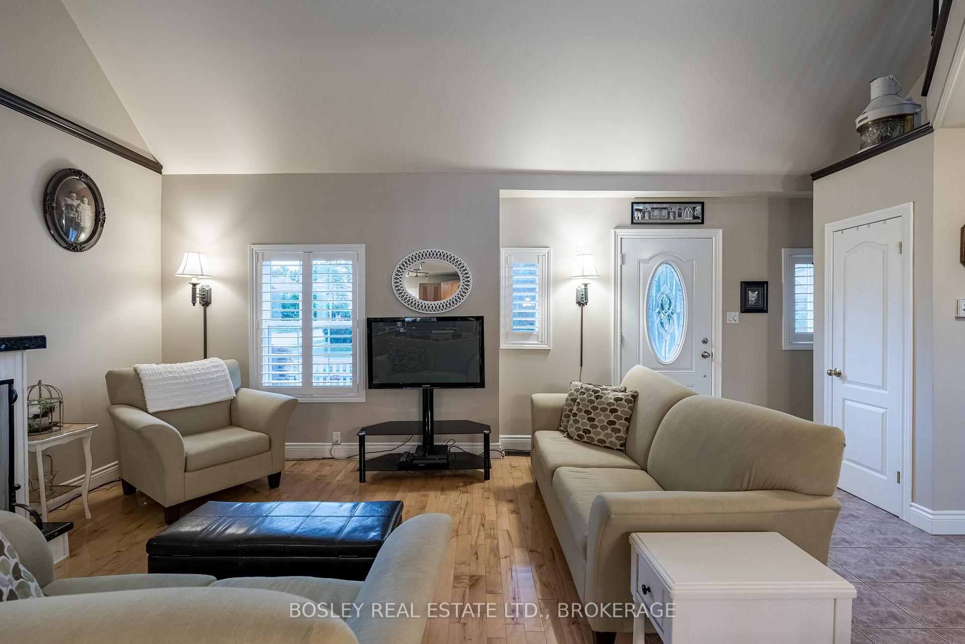 Photo 7 of 62 Dalhousie Avenue, St. Catharines, Port Dalhousie — HOMEH