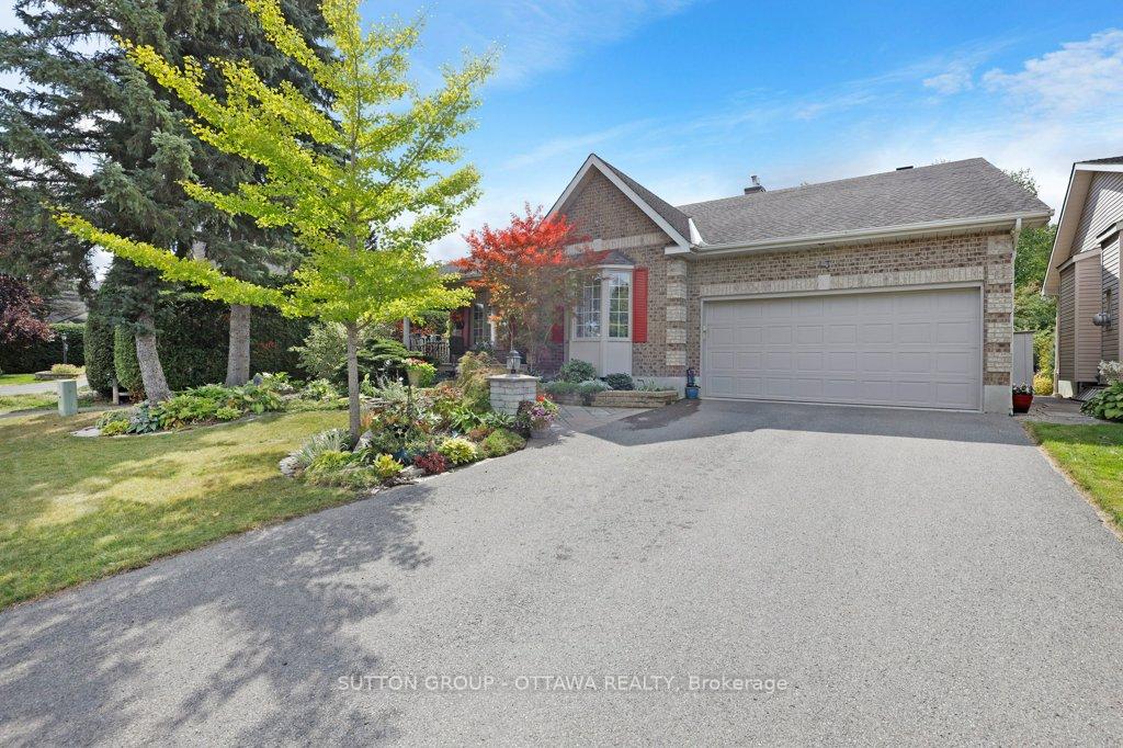 Photo 2 of 43 Forest Creek Drive, Ottawa, Stittsville (Central) — HOMEH