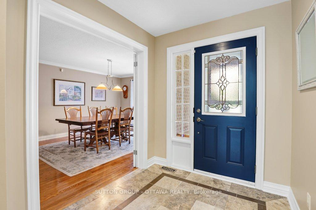 Photo 8 of 43 Forest Creek Drive, Ottawa, Stittsville (Central) — HOMEH