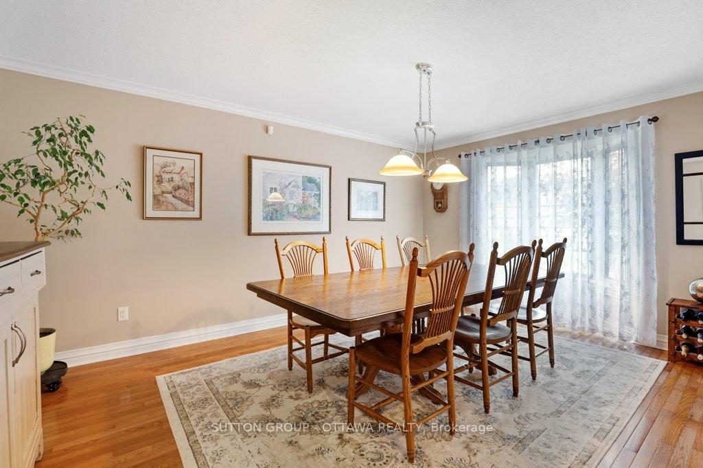Photo 9 of 43 Forest Creek Drive, Ottawa, Stittsville (Central) — HOMEH