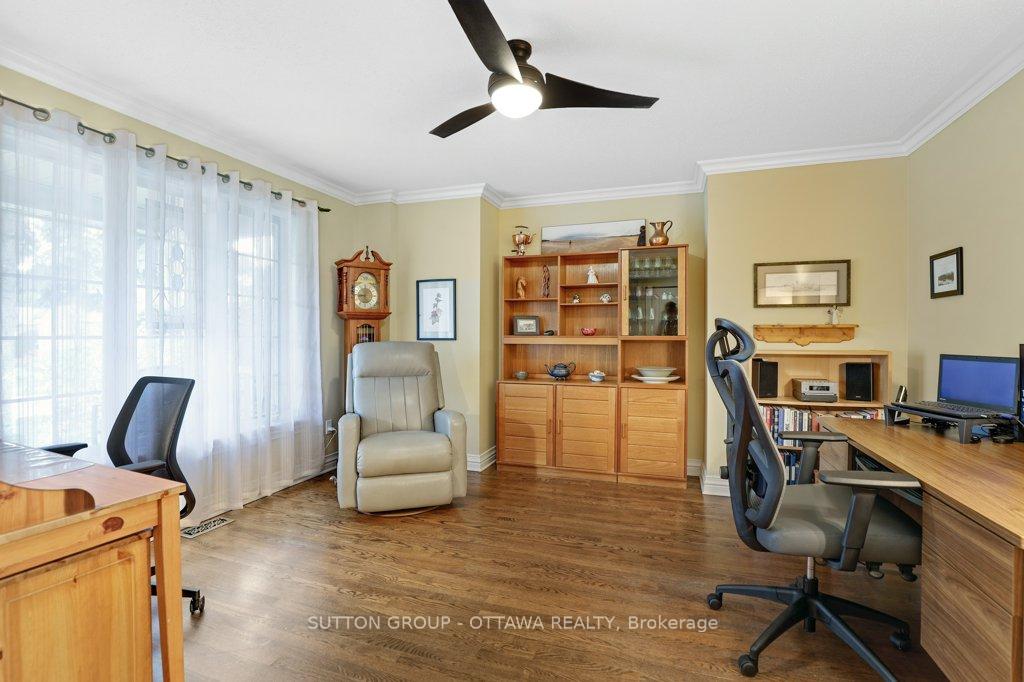 Photo 10 of 43 Forest Creek Drive, Ottawa, Stittsville (Central) — HOMEH