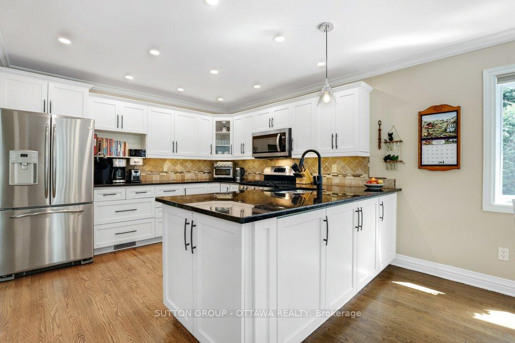 Photo 17 of 43 Forest Creek Drive, Ottawa, Stittsville (Central) — HOMEH