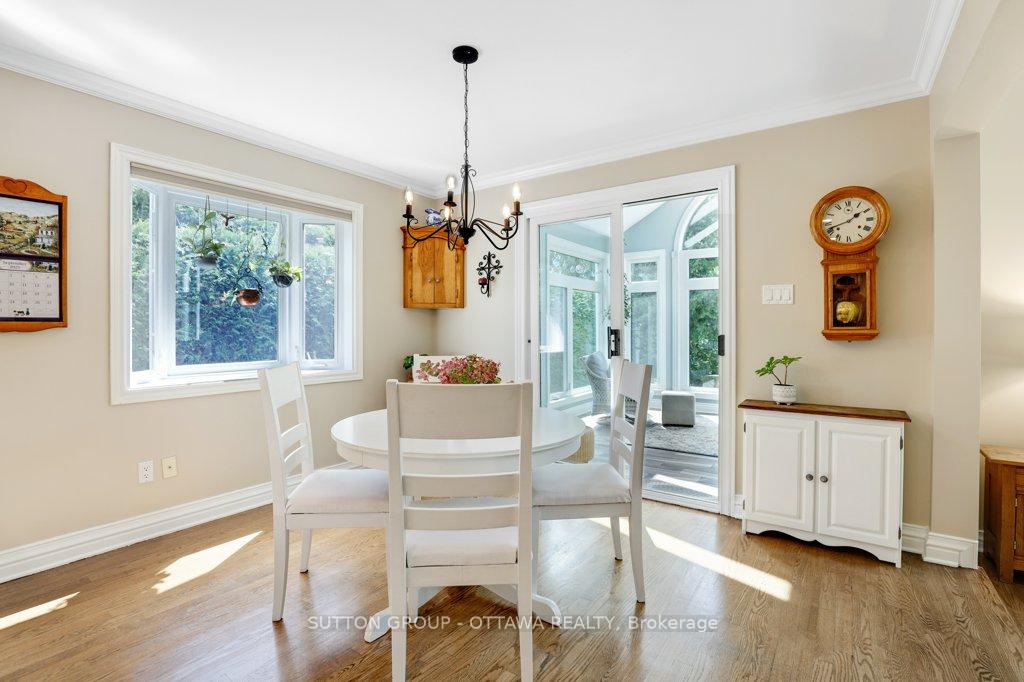 Photo 18 of 43 Forest Creek Drive, Ottawa, Stittsville (Central) — HOMEH