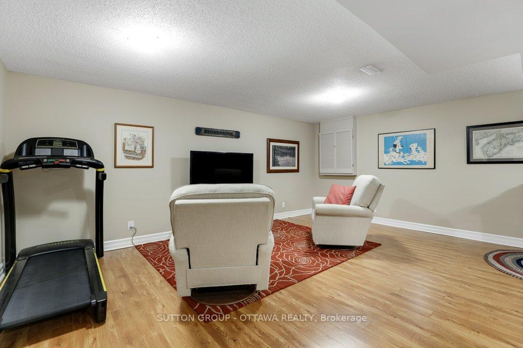 Photo 29 of 43 Forest Creek Drive, Ottawa, Stittsville (Central) — HOMEH
