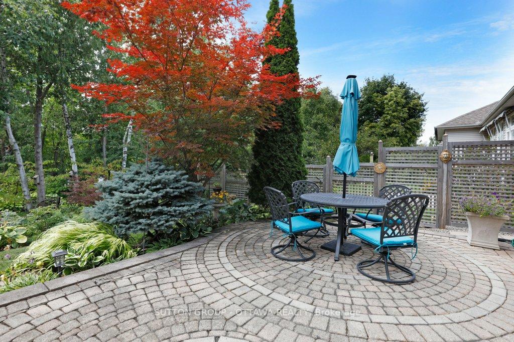 Photo 35 of 43 Forest Creek Drive, Ottawa, Stittsville (Central) — HOMEH