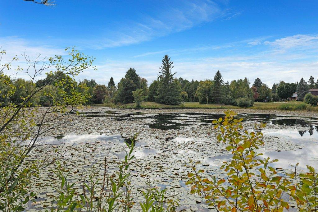 Photo 38 of 43 Forest Creek Drive, Ottawa, Stittsville (Central) — HOMEH