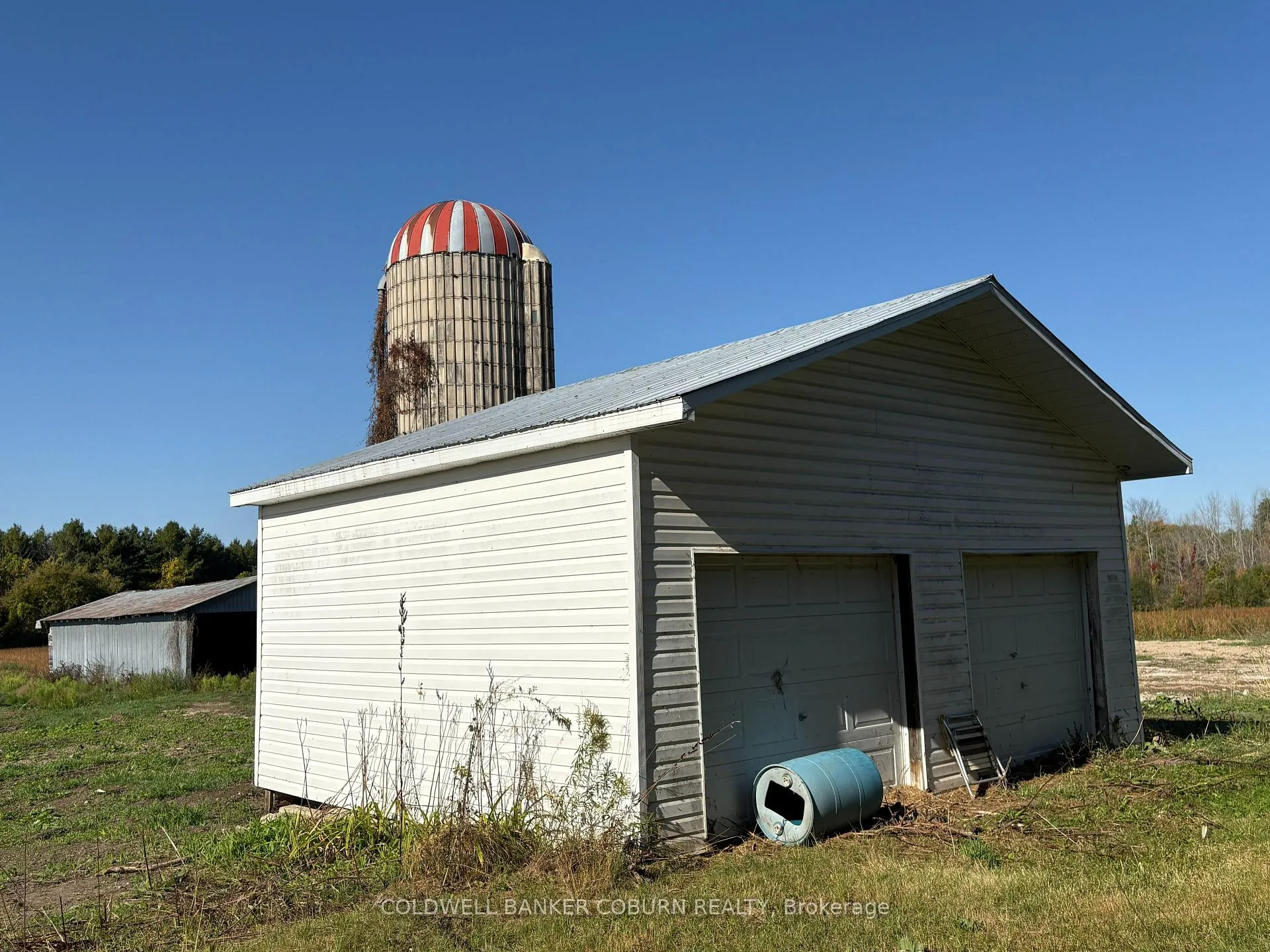 Photo 4 of 545 Rosedale Road S, Montague, Montague Twp — HOMEH
