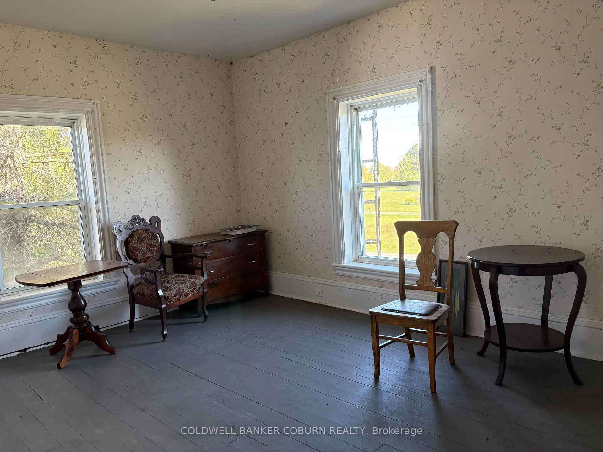 Photo 5 of 545 Rosedale Road S, Montague, Montague Twp — HOMEH