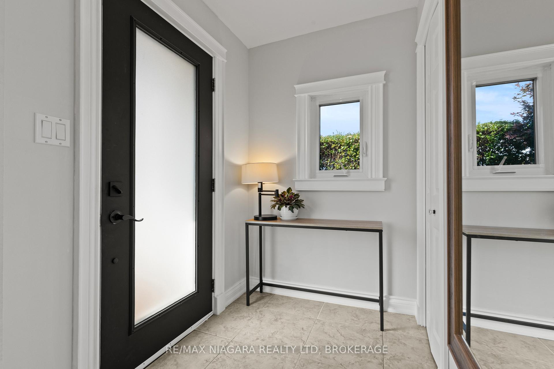 Photo 7 of 28 Chelsea Street, St. Catharines, E. Chester — HOMEH
