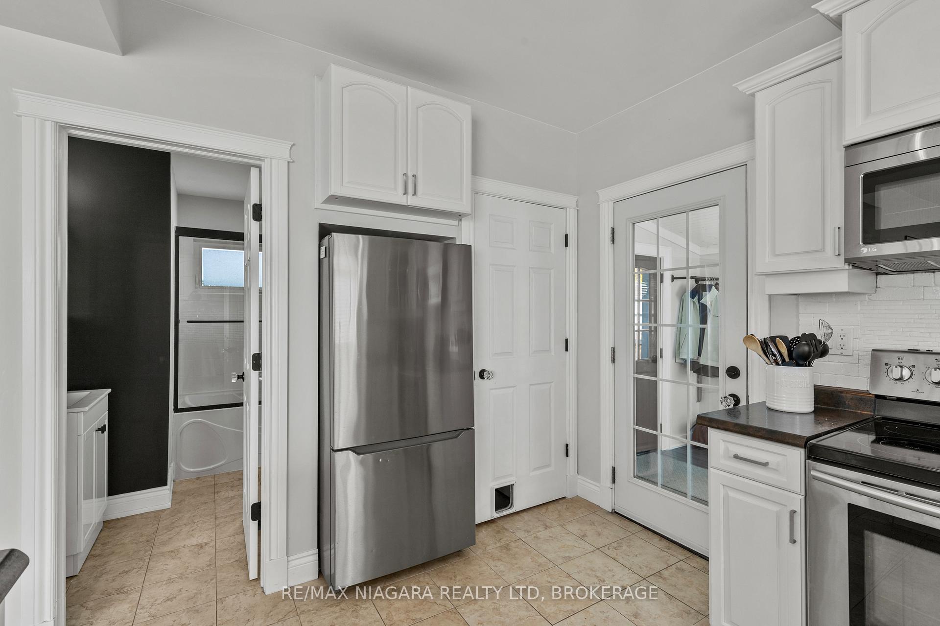 Photo 18 of 28 Chelsea Street, St. Catharines, E. Chester — HOMEH