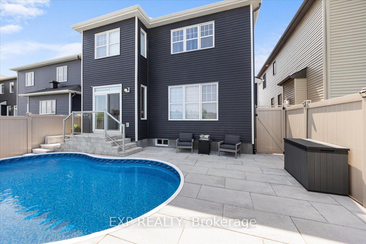 Photo 3 of 126 Unity Place, Ottawa, Stittsville (North) — HOMEH