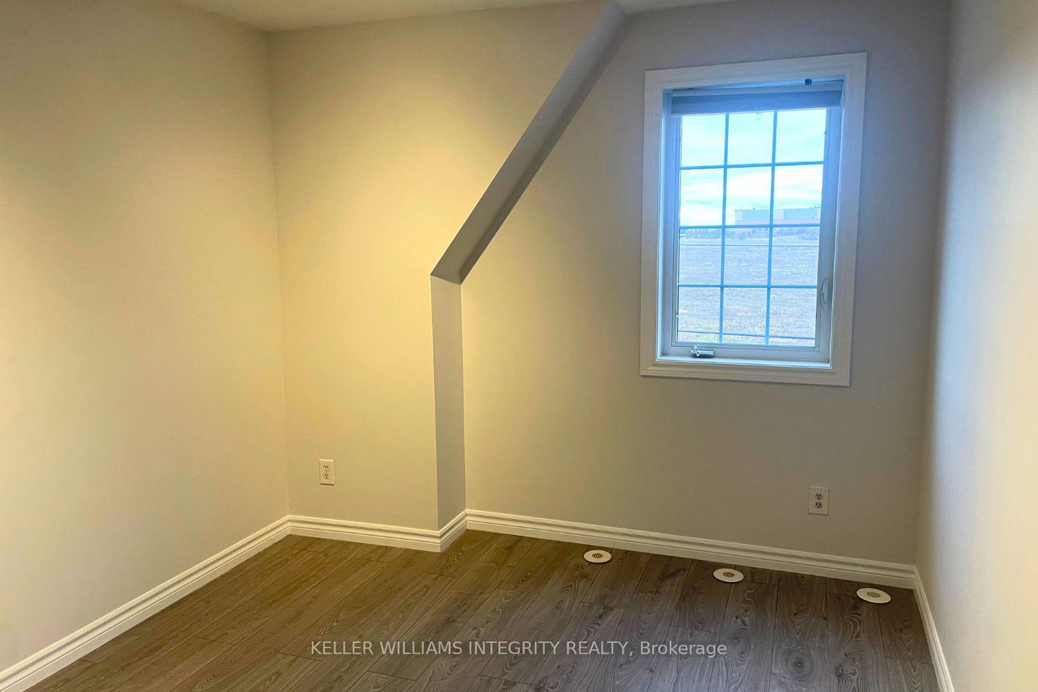 Photo 14 of 1736 Maple Grove Road, Ottawa, Stittsville (North) — HOMEH