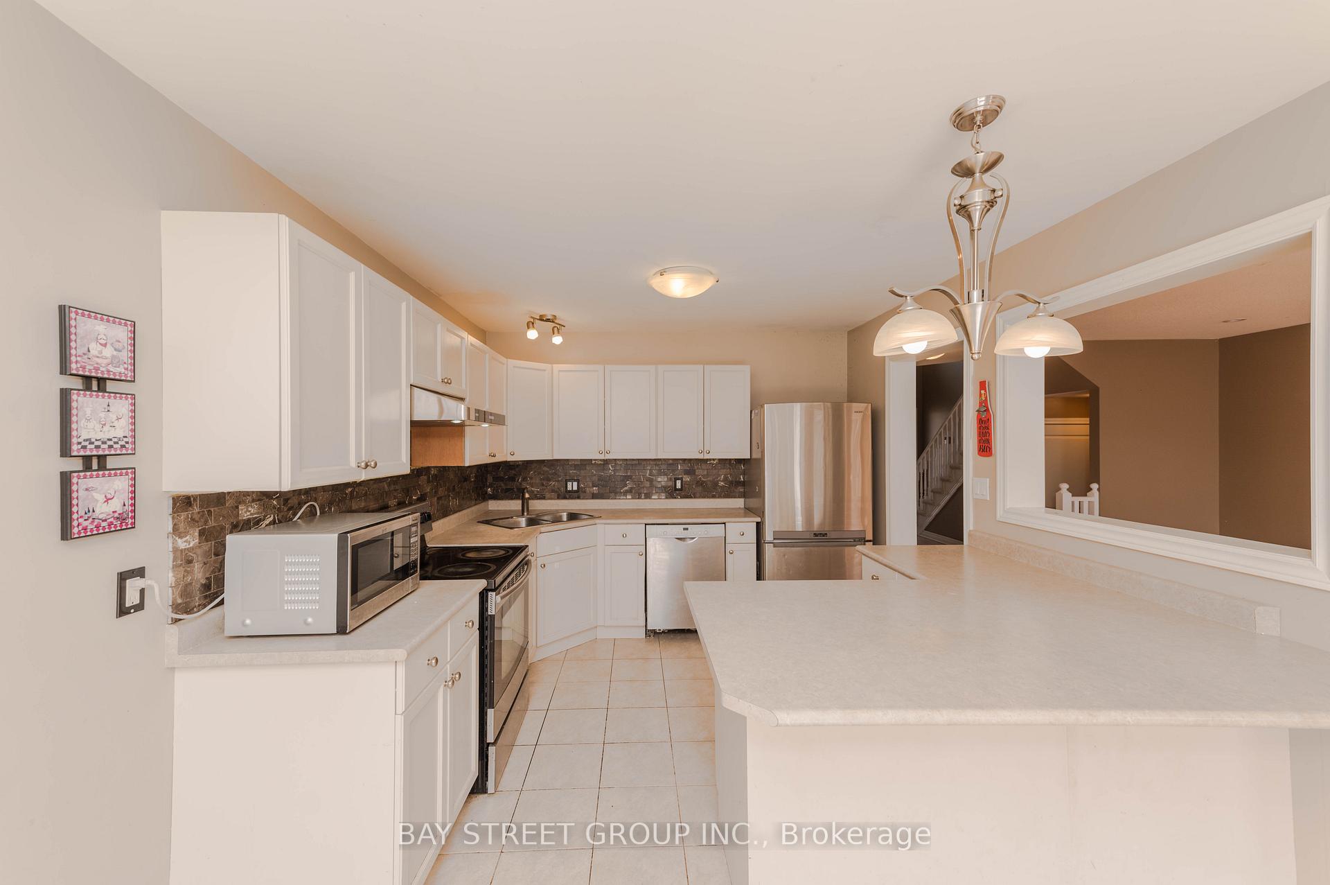 Photo 1 of 172 Mcbride Drive, St. Catharines, Rykert/Vansickle — HOMEH