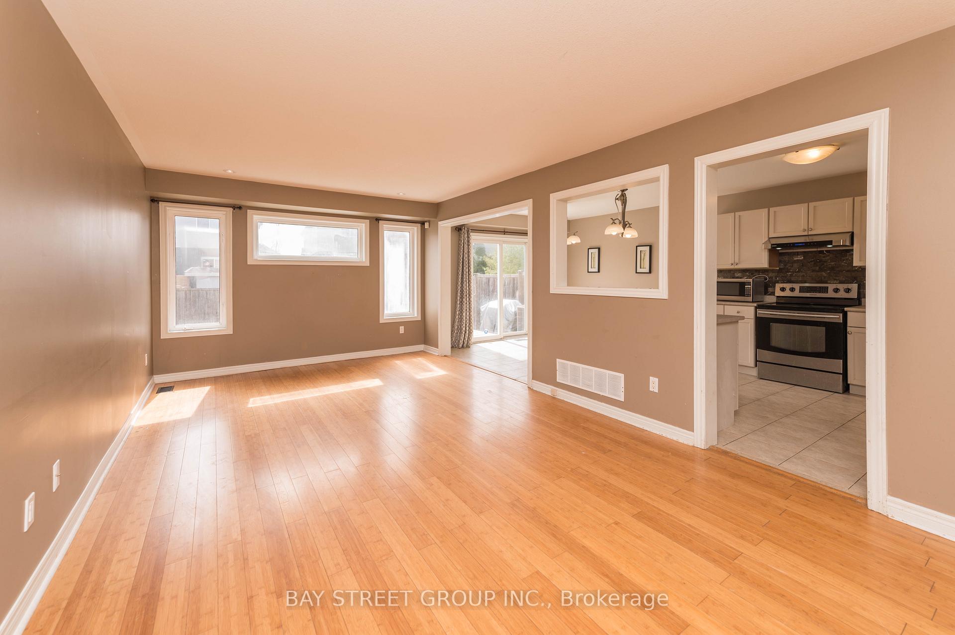 Photo 8 of 172 Mcbride Drive, St. Catharines, Rykert/Vansickle — HOMEH