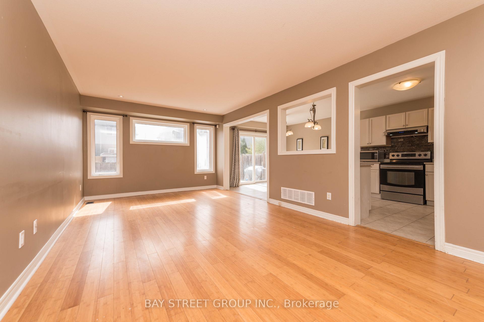 Photo 9 of 172 Mcbride Drive, St. Catharines, Rykert/Vansickle — HOMEH