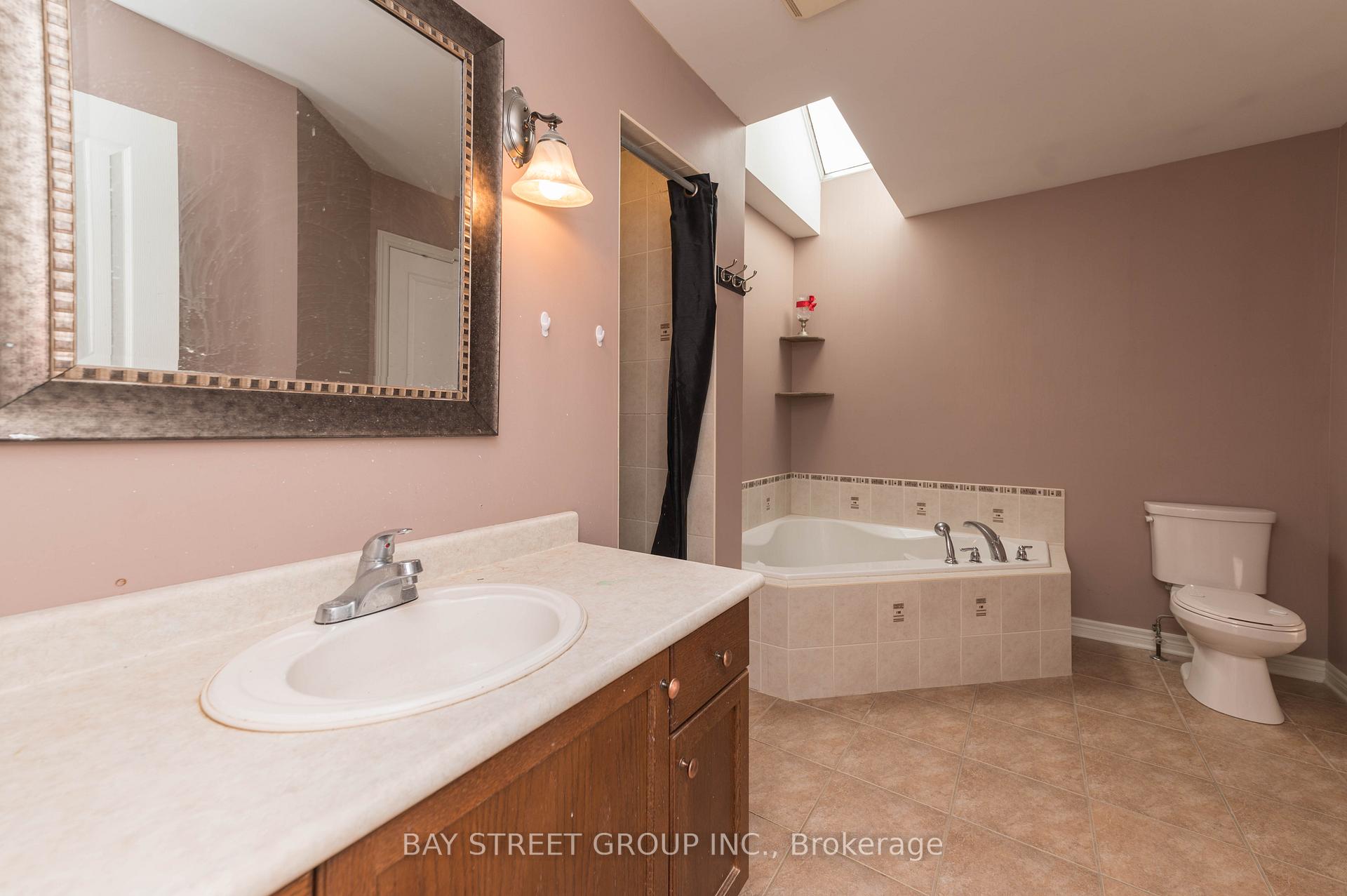 Photo 24 of 172 Mcbride Drive, St. Catharines, Rykert/Vansickle — HOMEH