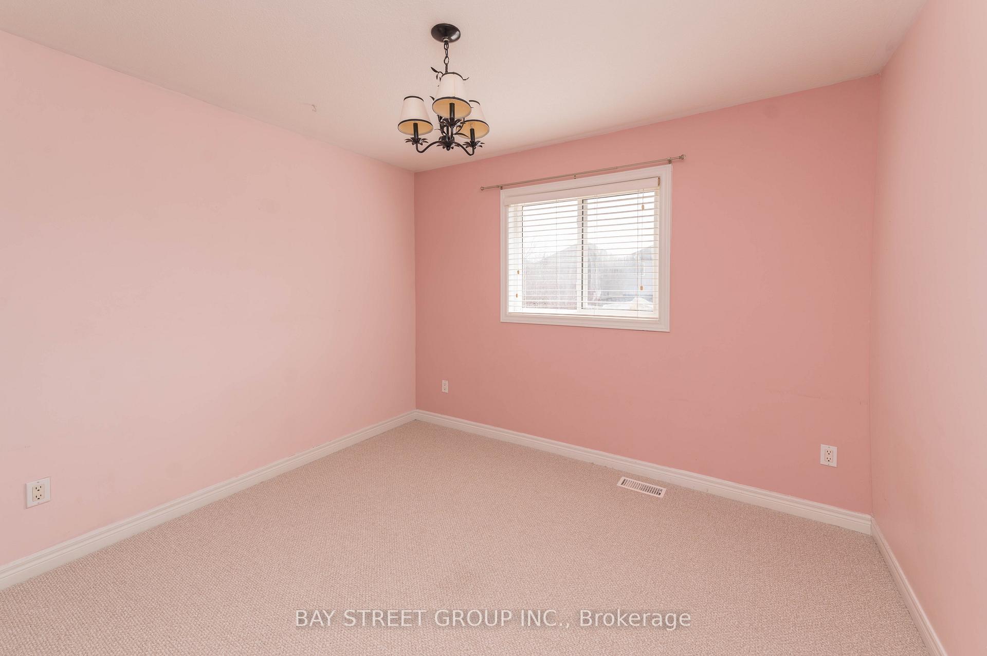 Photo 26 of 172 Mcbride Drive, St. Catharines, Rykert/Vansickle — HOMEH