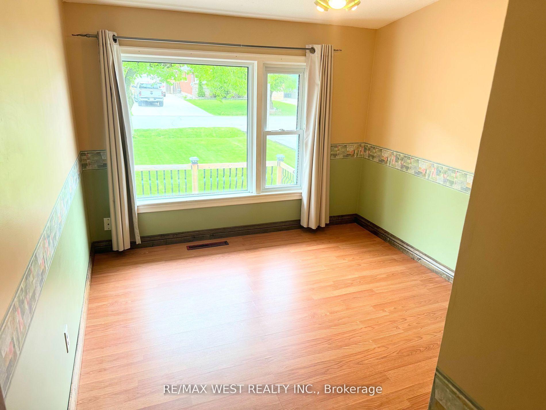 Photo 10 of 11 Howard Avenue, St. Catharines, Lakeport — HOMEH
