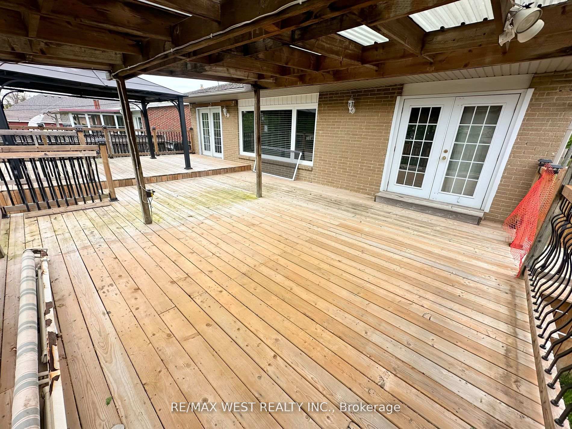 Photo 16 of 11 Howard Avenue, St. Catharines, Lakeport — HOMEH