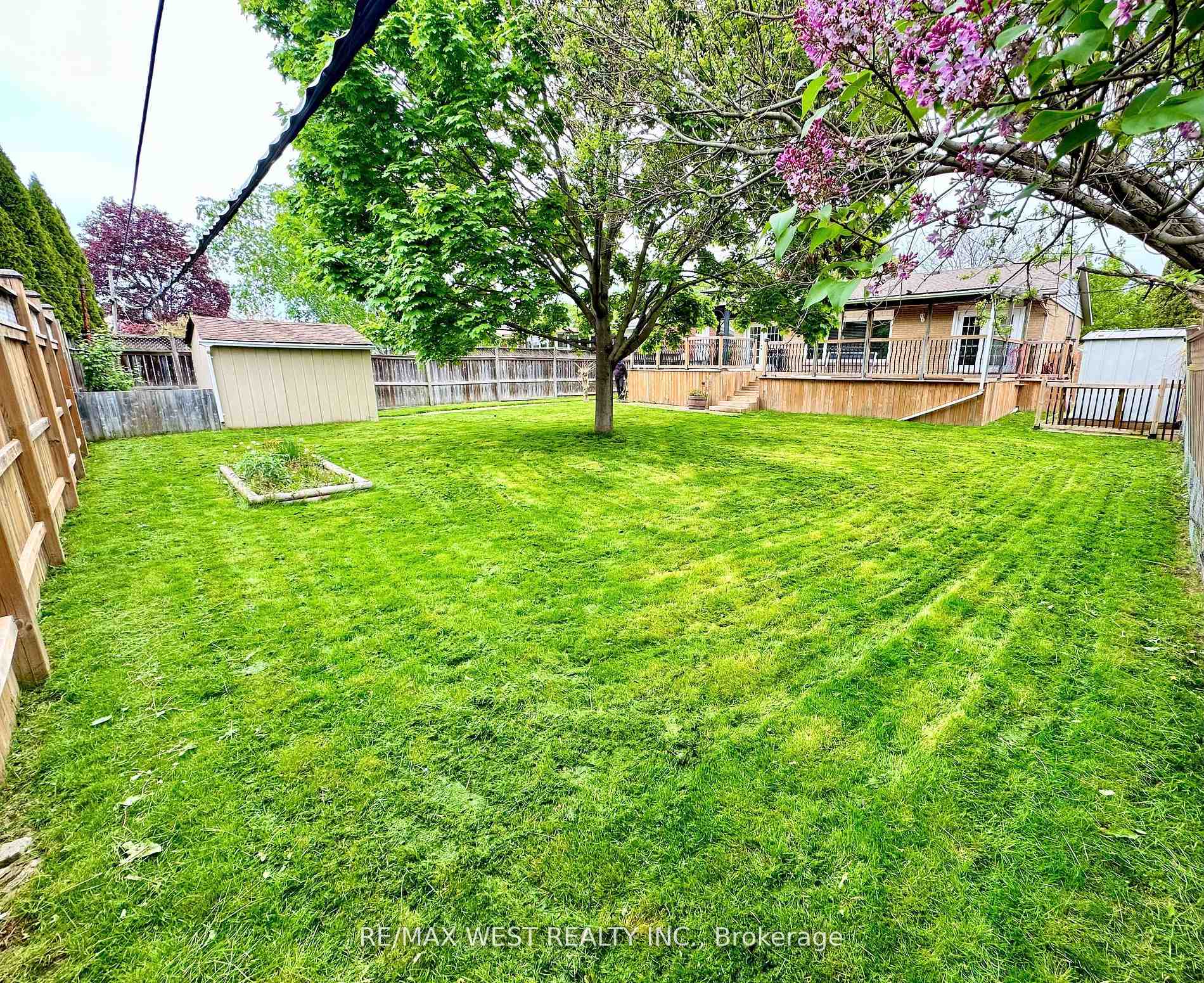 Photo 18 of 11 Howard Avenue, St. Catharines, Lakeport — HOMEH