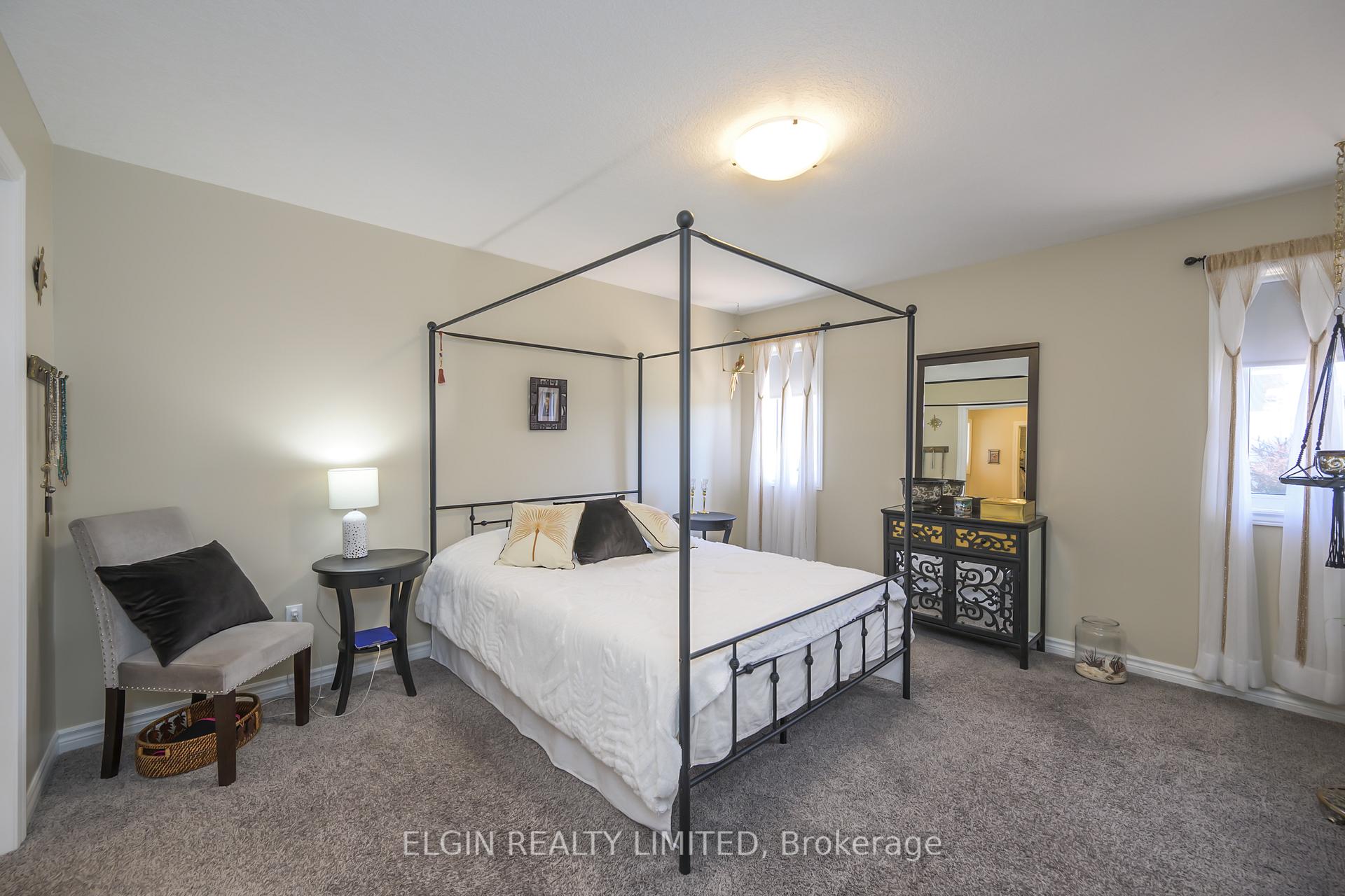 Photo 12 of 155 Peach Tree Boulevard, St. Thomas — HOMEH