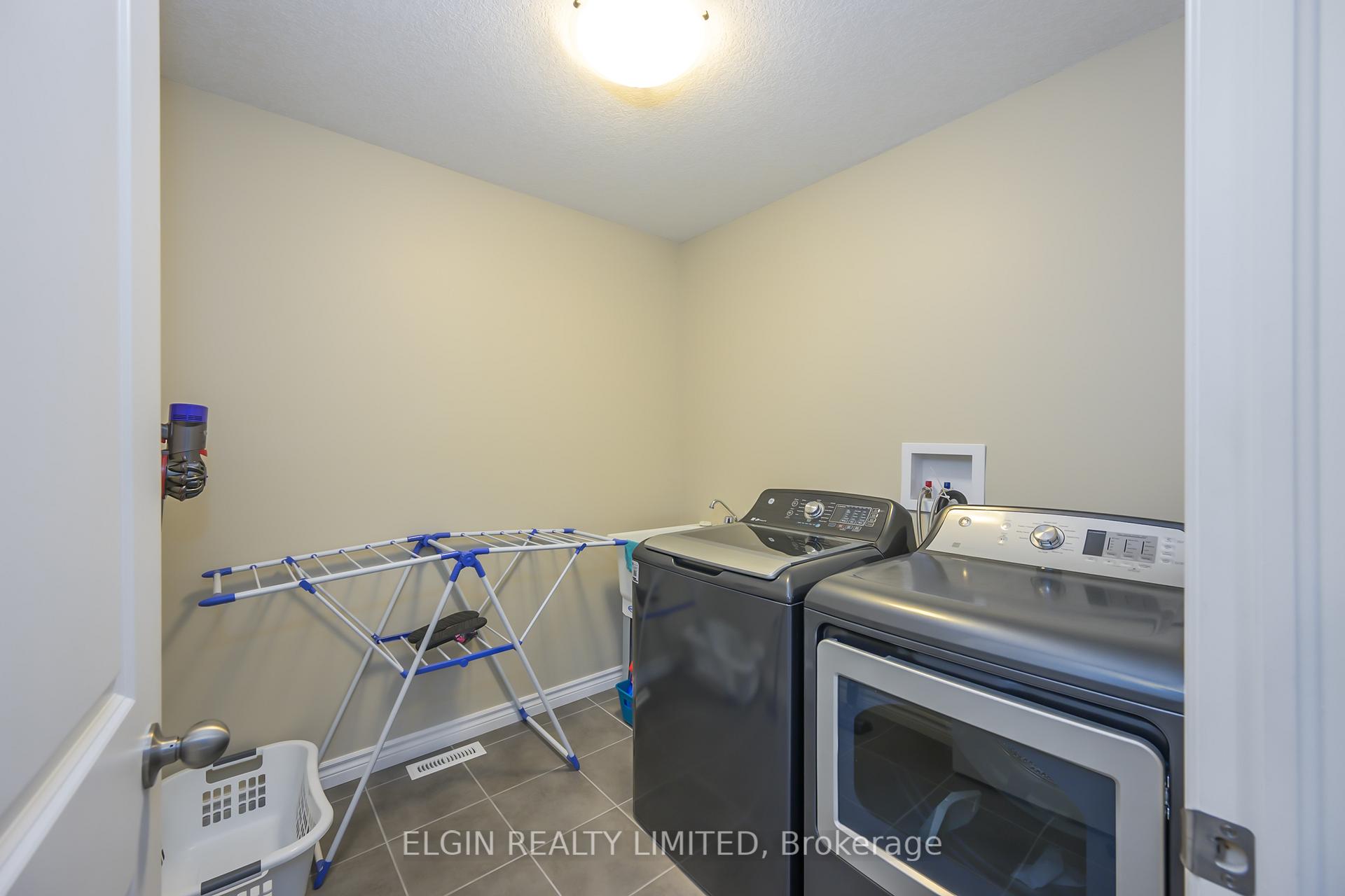 Photo 20 of 155 Peach Tree Boulevard, St. Thomas — HOMEH