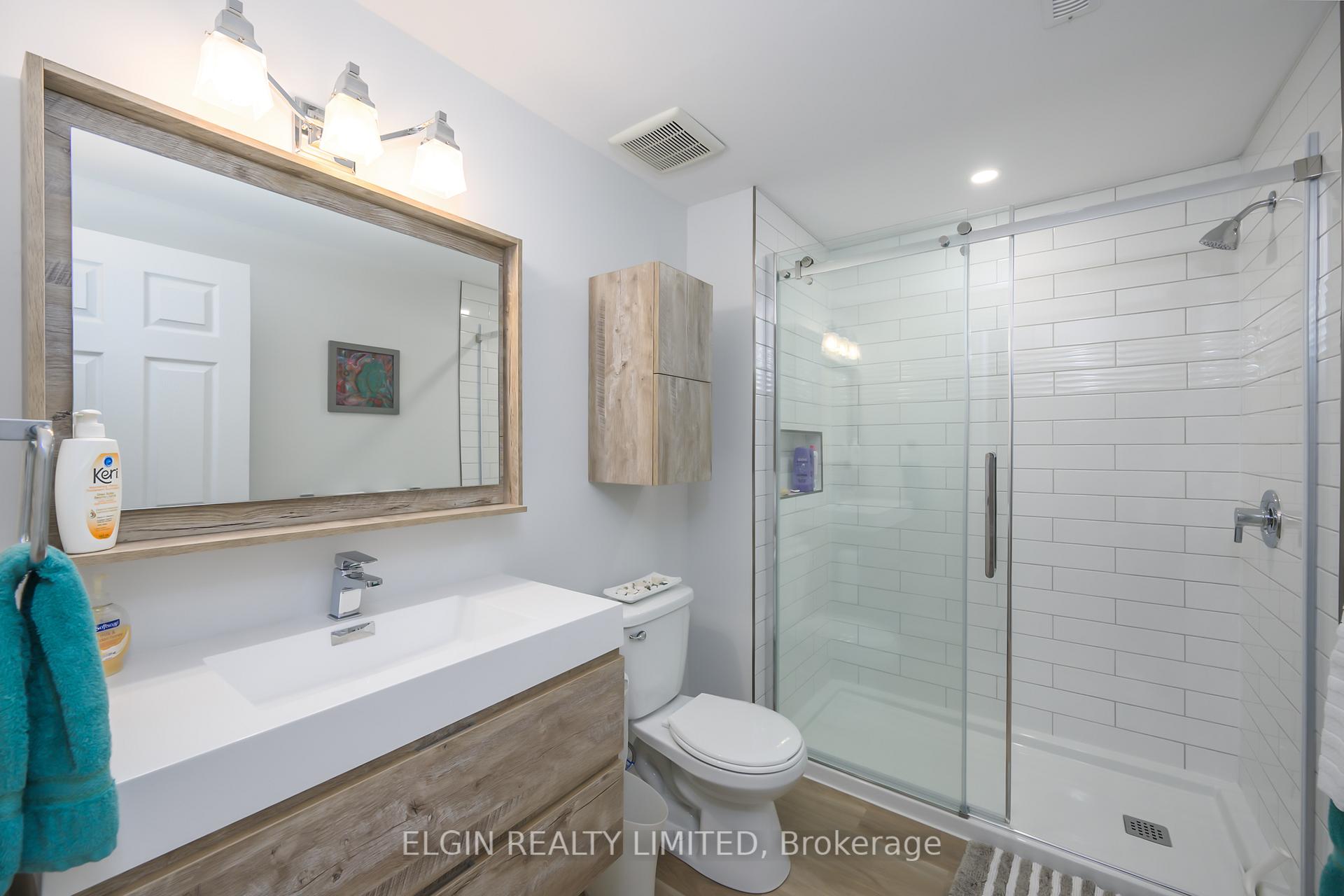 Photo 26 of 155 Peach Tree Boulevard, St. Thomas — HOMEH