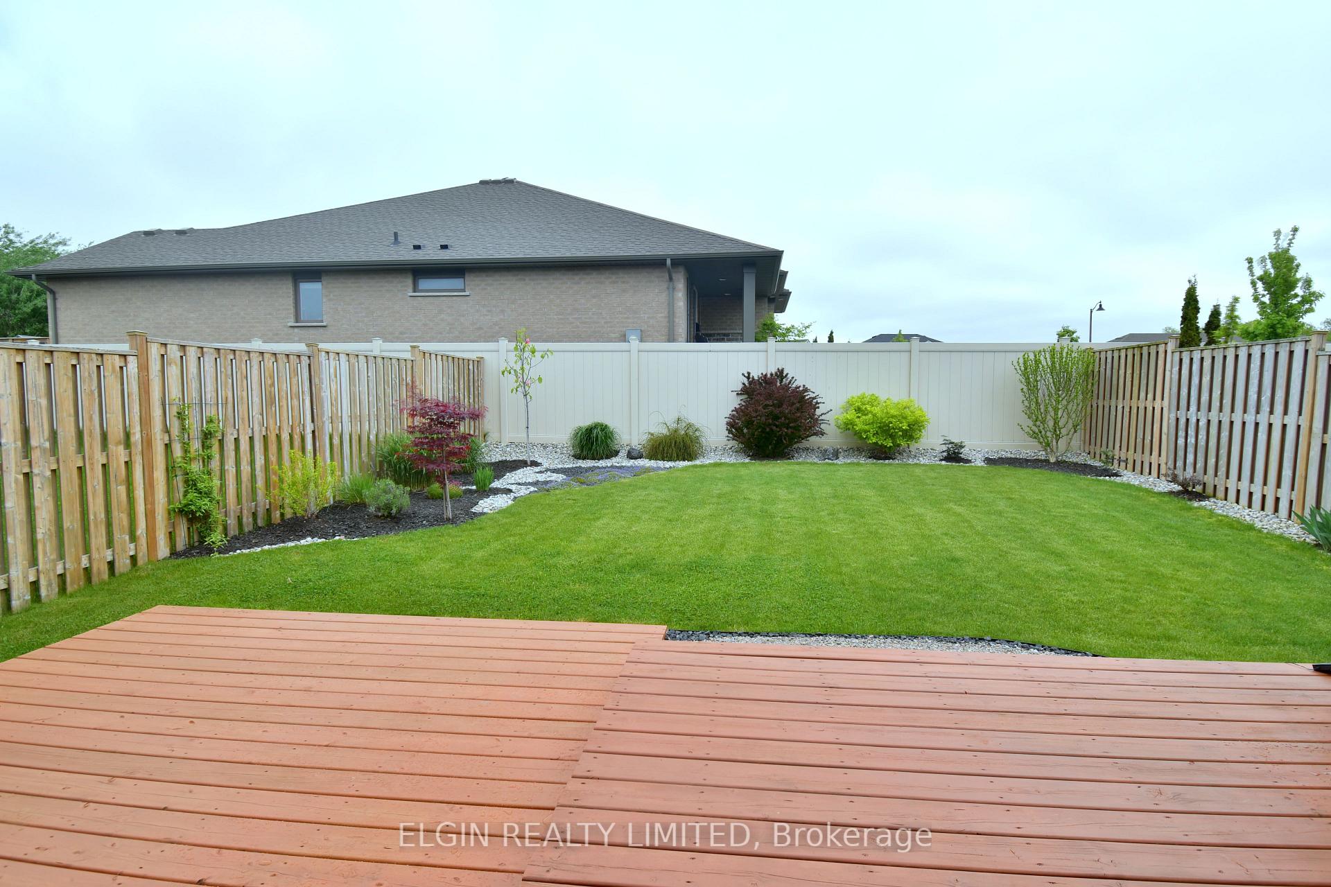 Photo 31 of 155 Peach Tree Boulevard, St. Thomas — HOMEH