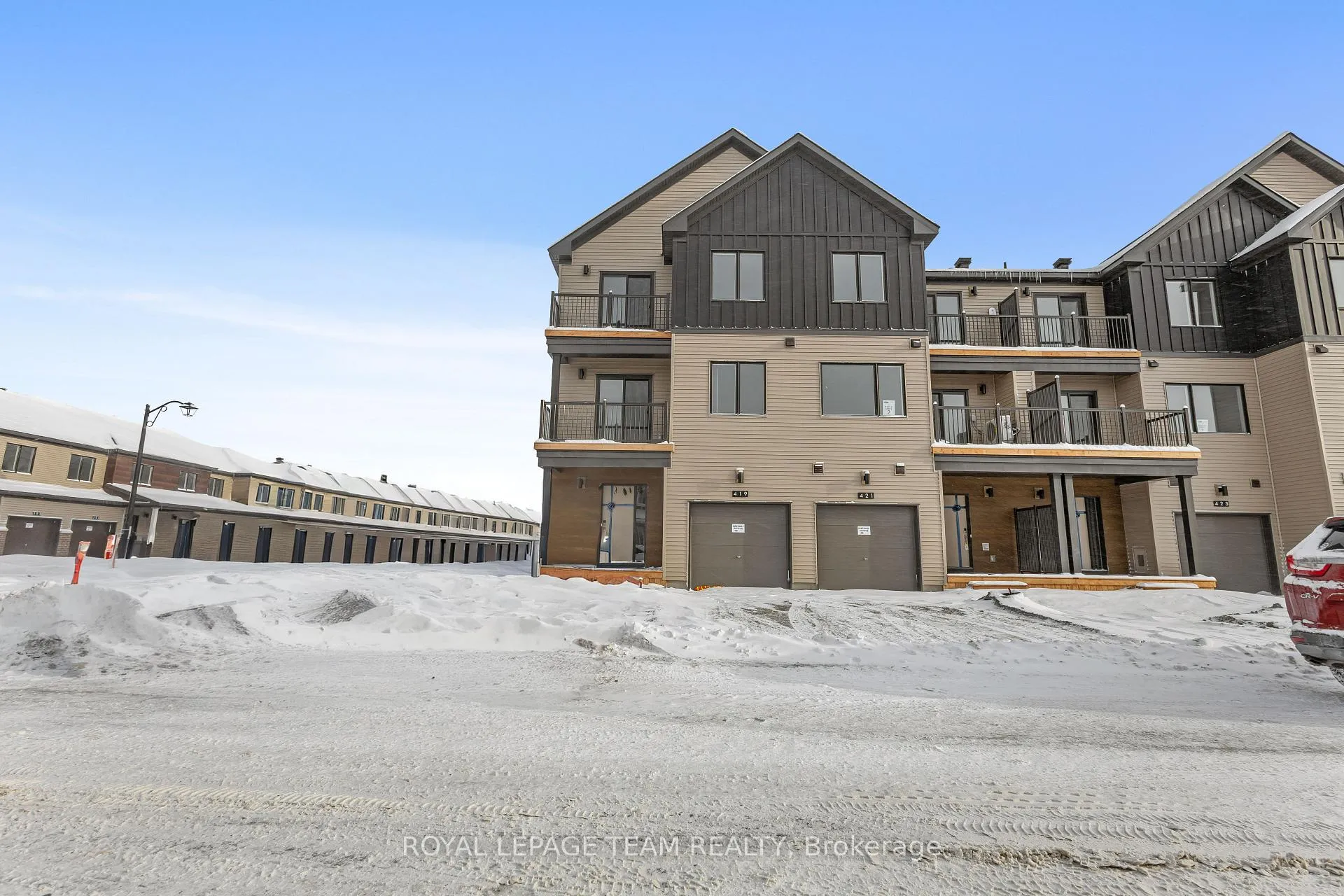 Photo 2 of 419 Mortar Terrace, Ottawa, Kanata - Morgan's Grant/South March — HOMEH