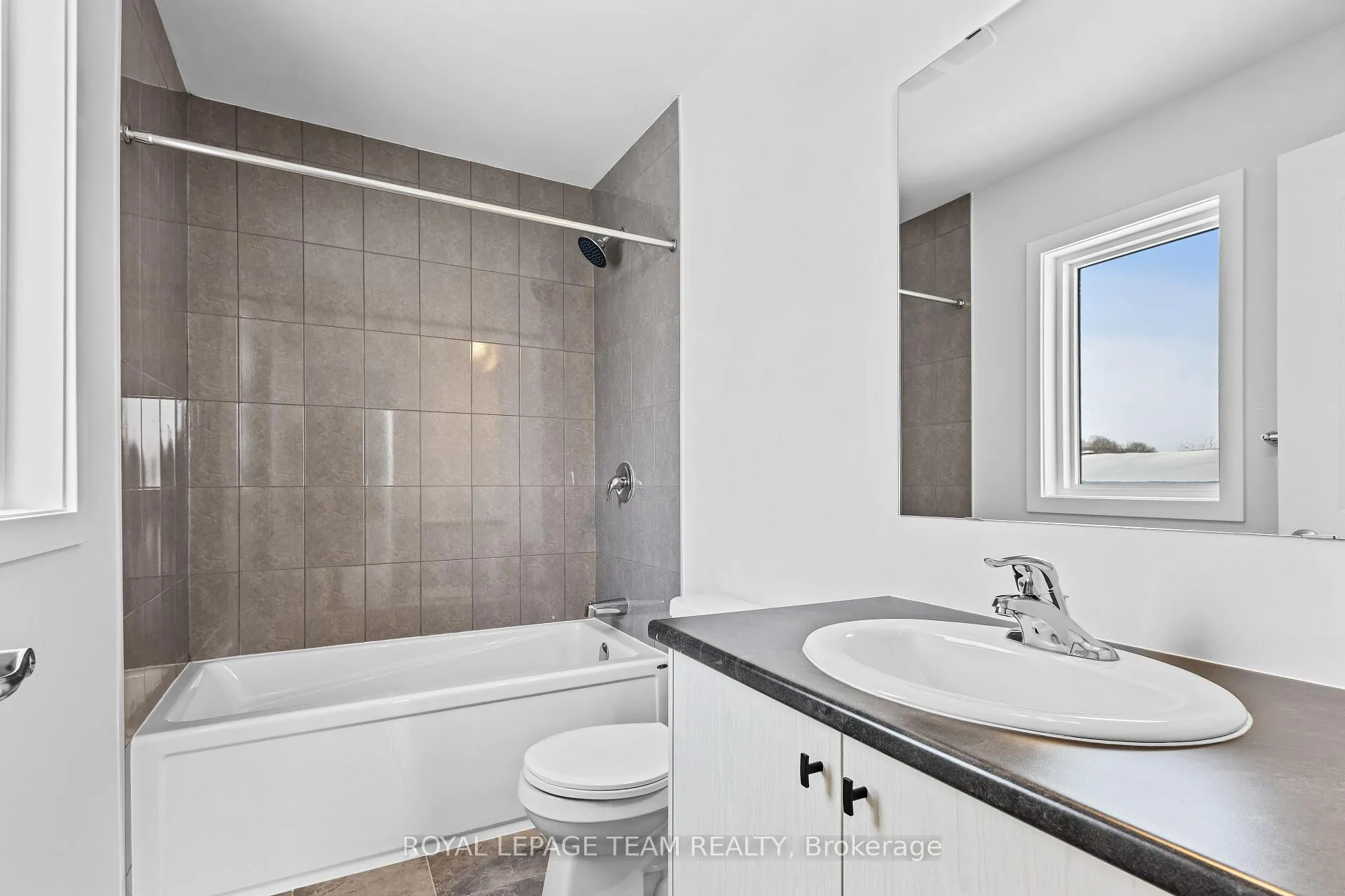 Photo 19 of 419 Mortar Terrace, Ottawa, Kanata - Morgan's Grant/South March — HOMEH
