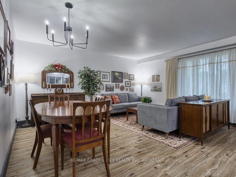 Photo 14 of 17 Regent Drive, St. Catharines, Vine/Linwell — HOMEH