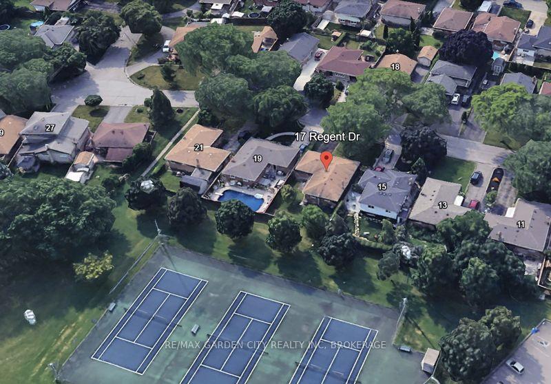 Photo 48 of 17 Regent Drive, St. Catharines, Vine/Linwell — HOMEH