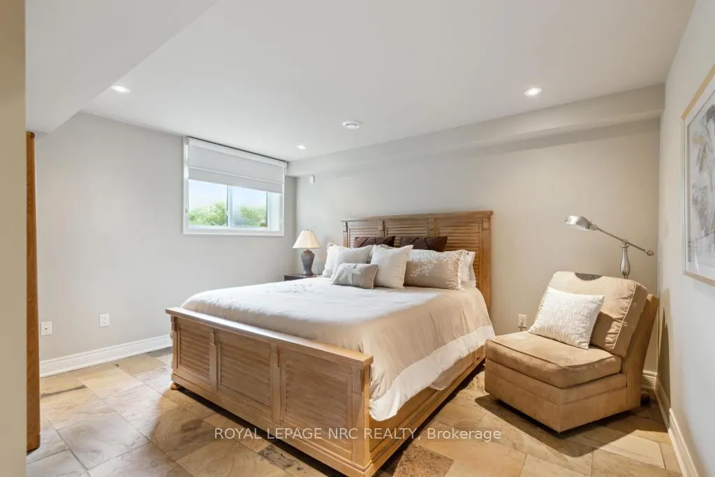 Photo 255 of 115 Riverdale Drive, St. Catharines, Old Glenridge — HOMEH
