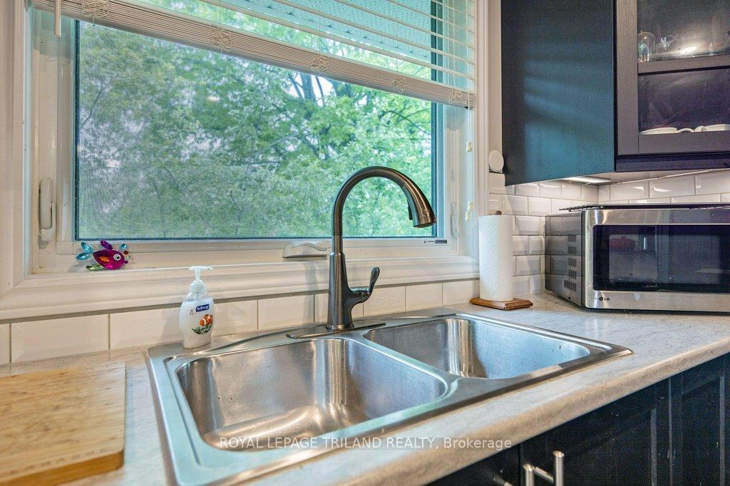 Photo 14 of 6 Joyce Street, St. Thomas — HOMEH
