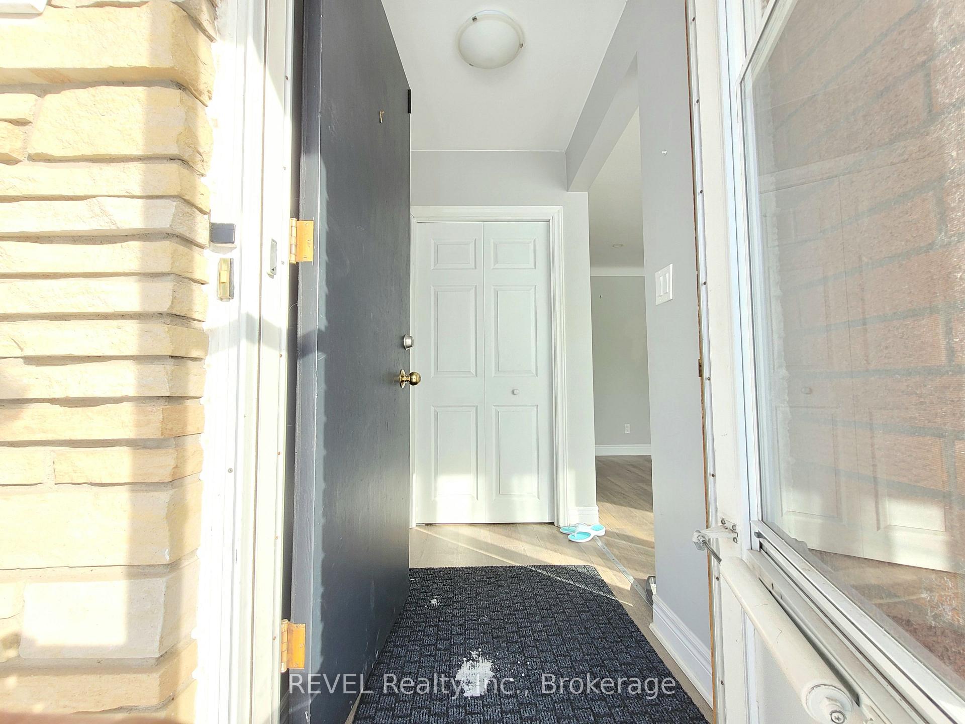 Photo 3 of Unit Upper Level, 558 Bunting Road, St. Catharines, Bunting/Linwell — HOMEH